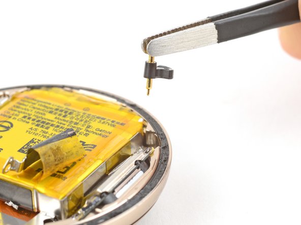 Google Pixel Watch 2 Battery Replacement, Remove the grounding bracket: 18 단계, 이미지 2개 중 2개