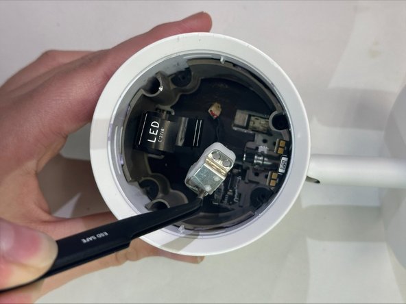 Nest Cam IQ Mounting Stand Replacement: crwdns2935265:011crwdnd2935265:02crwdnd2935265:03crwdne2935265:0