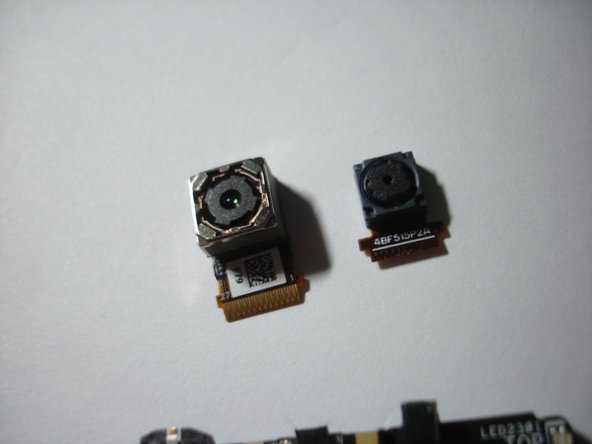 Asus Zenfone 2 Teardown, Motherboard details - Front side: stap 0, afbeelding 3 van 3