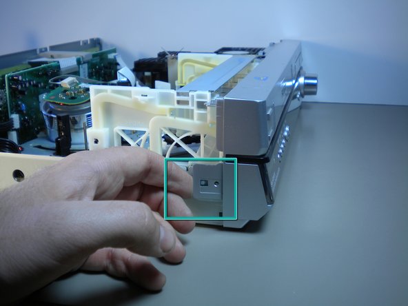 Panasonic SA-HT810V DVD Drive Replacement: crwdns2935265:04crwdnd2935265:02crwdnd2935265:03crwdne2935265:0