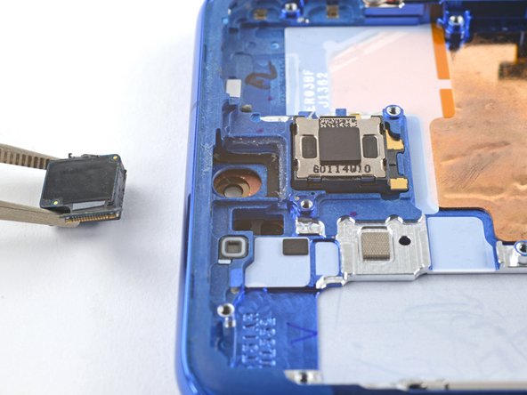 Samsung Galaxy S20+ Screen and Battery Assembly Replacement, Remove the front camera: crwdns2935265:044crwdnd2935265:03crwdnd2935265:03crwdne2935265:0