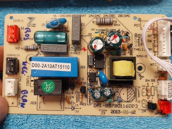 Comprobaciones básicas en módulo electrónico de deshumidificador EQUATION Type YL-2A15BT, Consejo, Marcar lo probado.: step 10, image 1 of 2