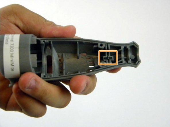 Dremel 7300 MiniMite Cordless Shaft Lock Assembly Replacement: crwdns2935265:06crwdnd2935265:02crwdnd2935265:03crwdne2935265:0