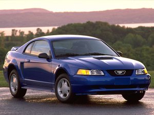 2000 mustang 2024 gt dash