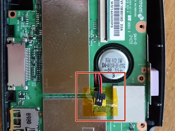 TomTom Go Blue and Me Disassembly, Disconnect battery and loudspeaker: crwdns2935265:03crwdnd2935265:02crwdnd2935265:02crwdne2935265:0