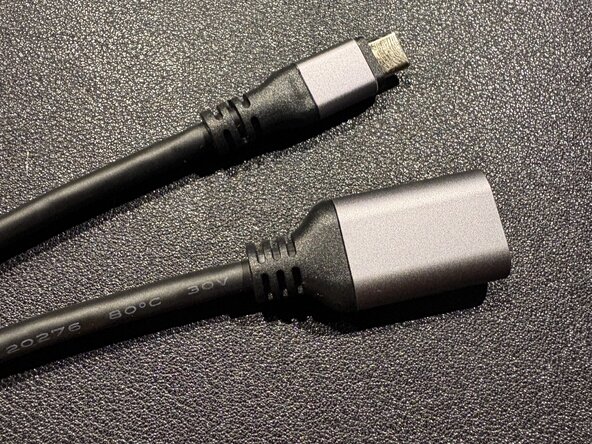Logitech StreamCam (960-001286) Cable Replacement, Check donor cable compatibility before cutting: step 1, image 1 of 3