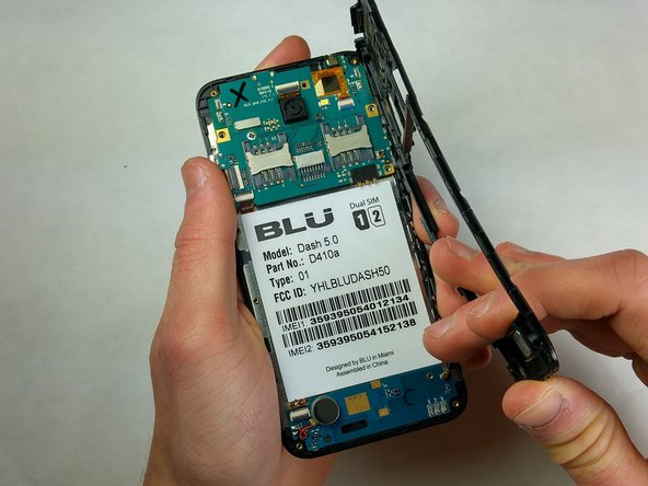 Blu Dash 5.0 Dual SIM Back Camera Replacement: step 4, image 3 of 3