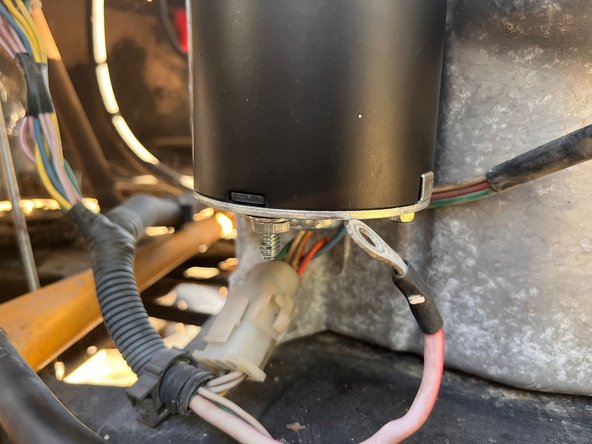 Cub Cadet LT1042 Starter Replacement: crwdns2935265:02crwdnd2935265:03crwdnd2935265:03crwdne2935265:0