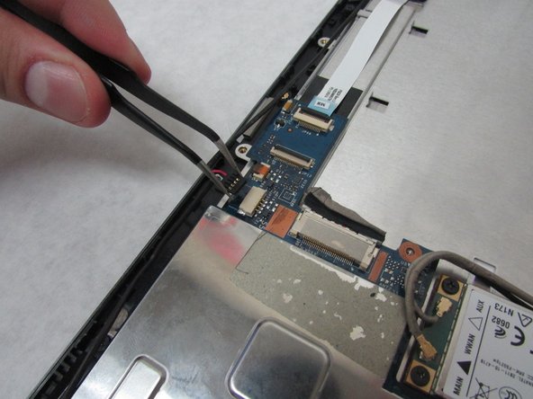 Acer Iconia Tab A501 Display Replacement: step 8, image 3 of 3