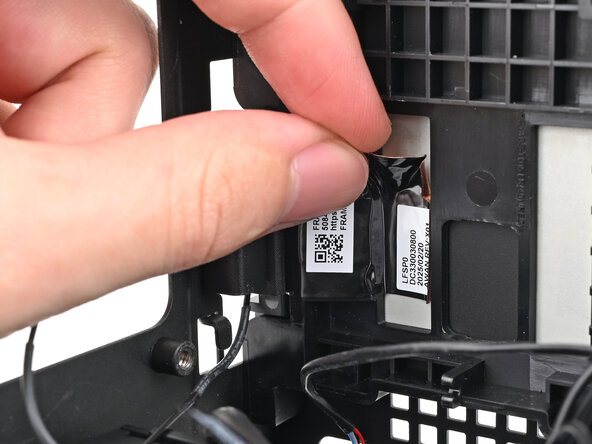 Framework Desktop Antennas Replacement, Peel off the copper film: Schritt 37, Bild 1 von 2