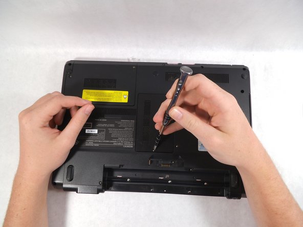 Sony Vaio VPCW21FX RAM Replacement, RAM: crwdns2935265:03crwdnd2935265:02crwdnd2935265:03crwdne2935265:0