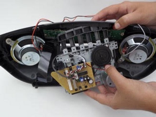 Insignia NS-BCDCAS1 Cassette Door Latch Replacement: crwdns2935265:011crwdnd2935265:02crwdnd2935265:03crwdne2935265:0