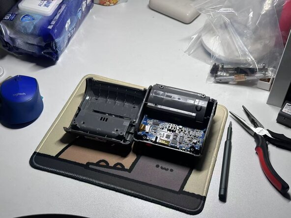 拆解芝柯打印机CS3, 取出后盖: 步骤 3 中的图像 1，1