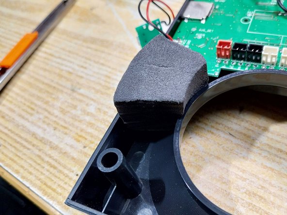 Guía 3, Montaje de  Placa MicroUSB como reparación de Altavoz Chino + Radio que no cargaba batería.: step 10, image 1 of 3