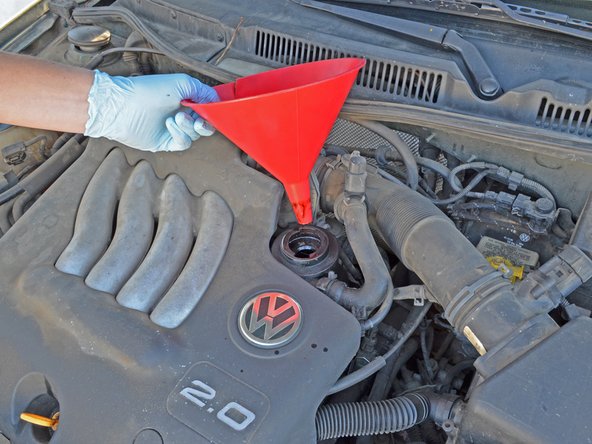 The 2.0 liter naturally aspirated standard Jetta engine holds about 4.5 liters or about 4.75 quarts. Check your owner's manual for oil capacity if you are changing the oil in a Jetta TDI or GLI.