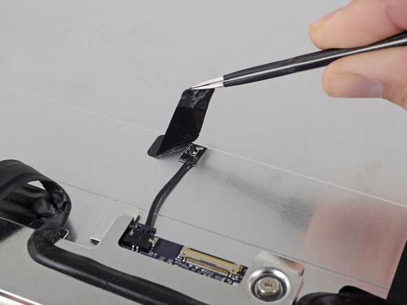 iMac Intel 21.5" EMC 3068 Display Replacement: crwdns2935265:027crwdnd2935265:02crwdnd2935265:02crwdne2935265:0