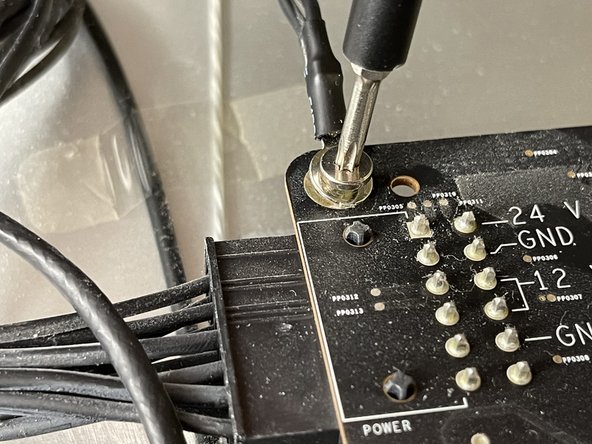 Apple LED Cinema Display 27" LED Panel Replacement: crwdns2935265:09crwdnd2935265:02crwdnd2935265:02crwdne2935265:0