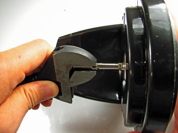 Rival Mini Chopper MC-67BL Power Button Replacement: crwdns2935265:08crwdnd2935265:02crwdnd2935265:03crwdne2935265:0