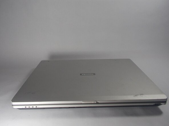 Toshiba Satellite A85-S107 15" Fan Replacement, Keyboard: crwdns2935265:04crwdnd2935265:01crwdnd2935265:01crwdne2935265:0