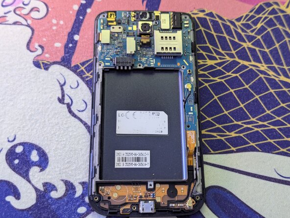 LG Optimus L90 Dual Teardown: crwdns2935265:06crwdnd2935265:01crwdnd2935265:03crwdne2935265:0