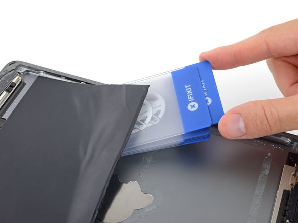 iPad Air LTE Battery Replacement: crwdns2935265:060crwdnd2935265:03crwdnd2935265:03crwdne2935265:0