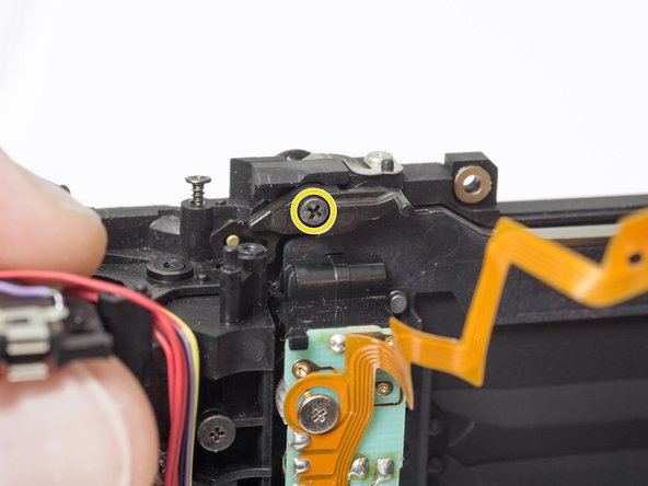 Pentax ZX-5n Shutter Unit Replacement, Remove panorama switch: crwdns2935265:028crwdnd2935265:02crwdnd2935265:03crwdne2935265:0