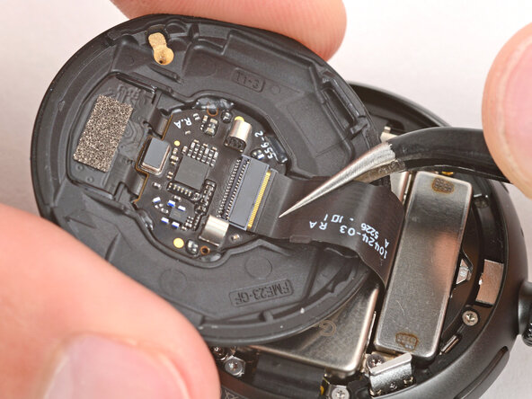 Google Pixel Watch 4 Back Sensor Glass Replacement, Remove the back sensor glass: crwdns2935265:08crwdnd2935265:01crwdnd2935265:03crwdne2935265:0