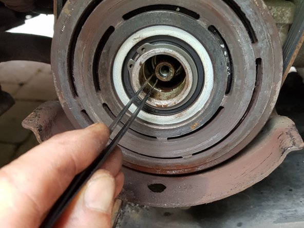 How to fix problem with 2010 Mazda 5 (3) air conditioner magnetic clutch: step 9, image 1 of 3