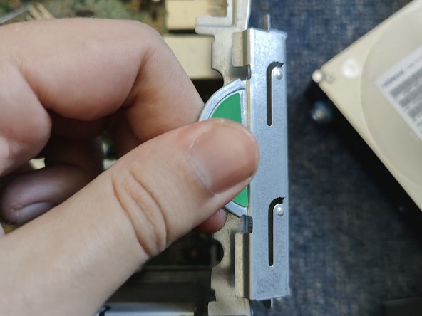 HP Compaq 8200 Elite Teardown, Access the PCI-E slots: stap 0, afbeelding 2 van 3