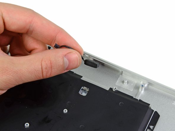 MacBook Air 13" Mid 2011 Upper Case Replacement: crwdns2935265:038crwdnd2935265:02crwdnd2935265:02crwdne2935265:0