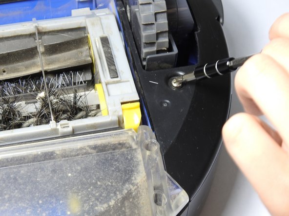 iRobot Roomba 805 Removing Back Cover Replacement, Back Cover (Prerequisite): step 1, image 2 of 2