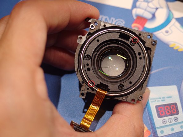 Leica Minilux E02 fix, Lens Flex Cable FPC replacement, Take Shutter and Aperture out: adım 9, 3 resimden 2.