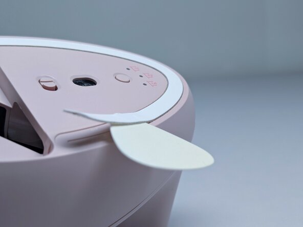 Logitech Lift Teardown, Accessing Base Screws: crwdns2935265:03crwdnd2935265:02crwdnd2935265:03crwdne2935265:0