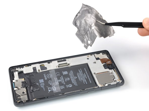 Google Pixel 7 Graphite Foils Replacement, Peel off the upper graphite foil: stap 0, afbeelding 3 van 3