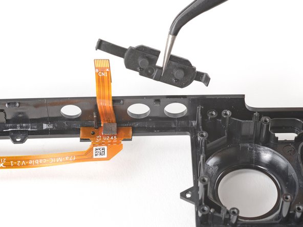 Steam Deck Front Shell Replacement, Remove the volume buttons: crwdns2935265:098crwdnd2935265:02crwdnd2935265:03crwdne2935265:0