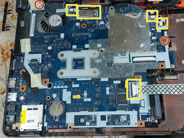 Acer Aspire E1-571G Thermal Paste Replacement, Disassembly 2: crwdns2935265:02crwdnd2935265:01crwdnd2935265:02crwdne2935265:0