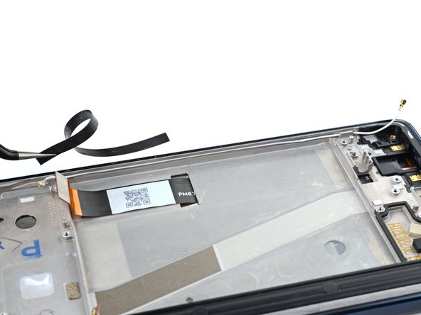 Motorola Moto G Stylus 5G (2022) Screen Replacement, Remove the antenna cable tape: crwdns2935265:047crwdnd2935265:03crwdnd2935265:03crwdne2935265:0