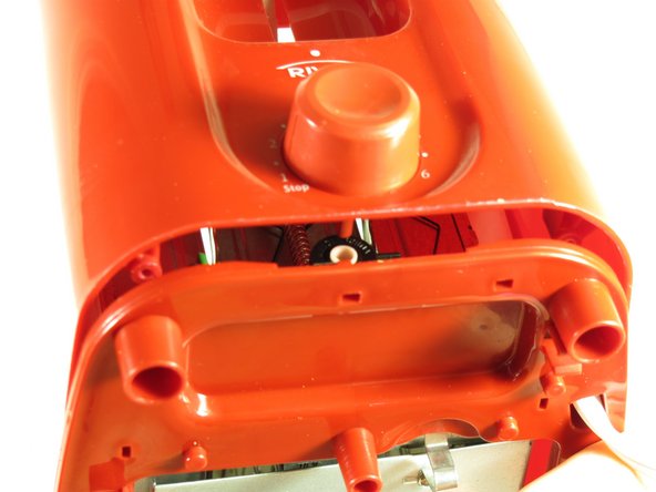 Disassembling Rival 16131 Toaster Shell: stap 0, afbeelding 3 van 3