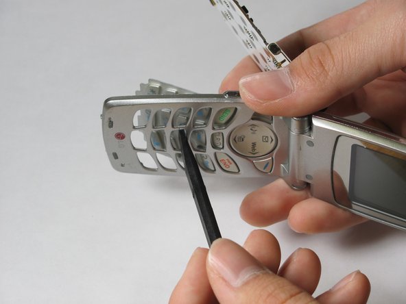 LG VX3100 Keypad Replacement: crwdns2935265:04crwdnd2935265:03crwdnd2935265:03crwdne2935265:0