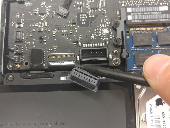 MacBook Unibody Model A1342 Disassembly, Unplug Battery: step 3, image 1 of 3