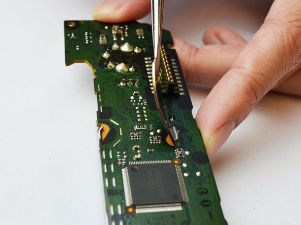 Kenwood KDC-BT362U LCD Screen Replacement: crwdns2935265:09crwdnd2935265:02crwdnd2935265:02crwdne2935265:0