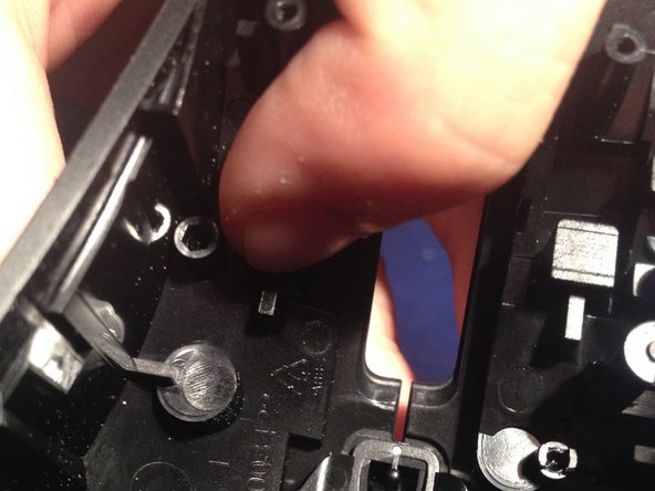 Disassembling Mouse Buttons for Logitech Wireless Gaming Mouse G700: crwdns2935265:010crwdnd2935265:02crwdnd2935265:03crwdne2935265:0