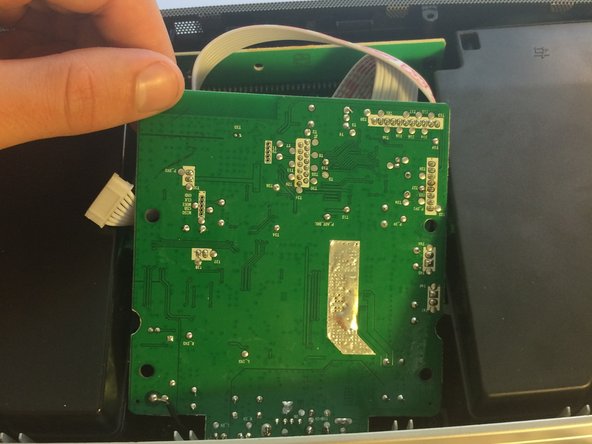 iHome iBN97 Display Screen Replacement, Logic Board Removal: crwdns2935265:04crwdnd2935265:02crwdnd2935265:02crwdne2935265:0