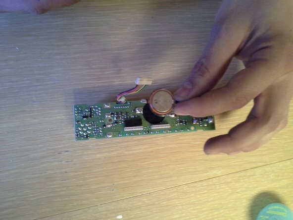 Kenwood TM-241a Backup Battery Replacement: crwdns2935265:012crwdnd2935265:03crwdnd2935265:03crwdne2935265:0