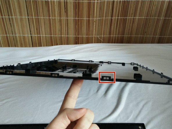 Acer Thin Bezel Monitor Disassembly, Remove the monitor's back: crwdns2935265:06crwdnd2935265:02crwdnd2935265:03crwdne2935265:0