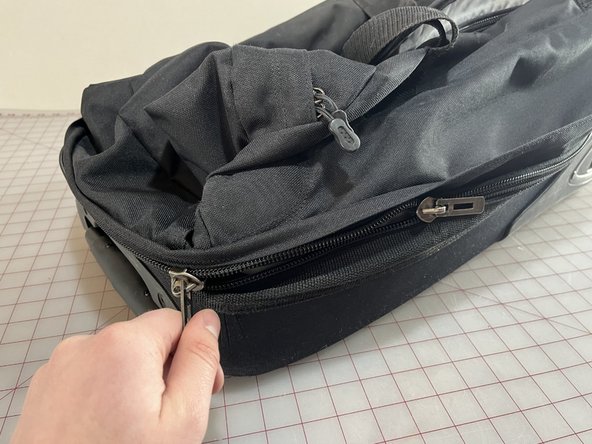 Handle Replacement on Patagonia Freewheeler/Freightliner Luggage, Test the handle functionality: stap 0, afbeelding 3 van 3