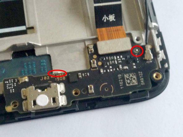 Xiaomi Redmi Go Screen and Battery Replacement, Fit the Charging Assembly: crwdns2935265:014crwdnd2935265:02crwdnd2935265:02crwdne2935265:0