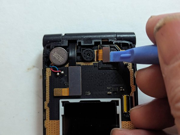 Alcatel Go Flip V Flip Phone Screen Replacement, Remove the Camera: шаг 8, изображение 2 из 2