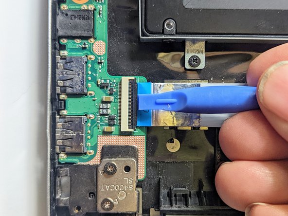 ASUS VivoBook S400C I/O Board Replacement, I/O Board: crwdns2935265:04crwdnd2935265:02crwdnd2935265:03crwdne2935265:0