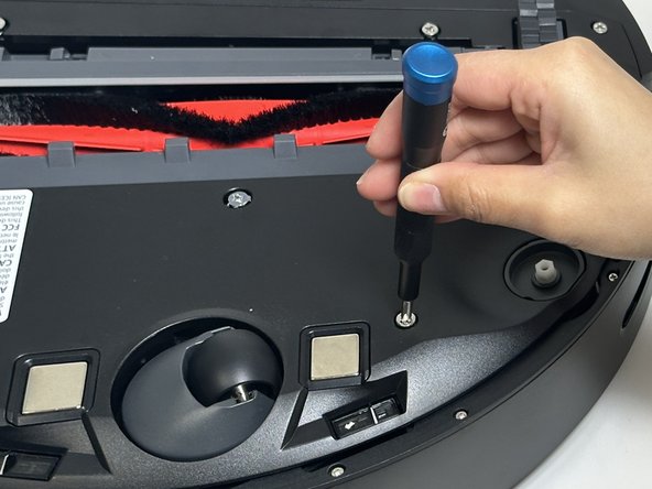 Roborock Q5 Side Brush Motor Replacement, Side Brush Motor: crwdns2935265:04crwdnd2935265:03crwdnd2935265:03crwdne2935265:0